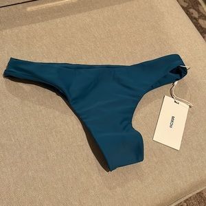 Mikoh Lahaina Bottom